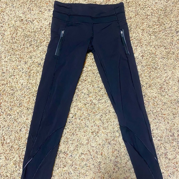 Lululemon athletic leggings - Picture 2 of 4